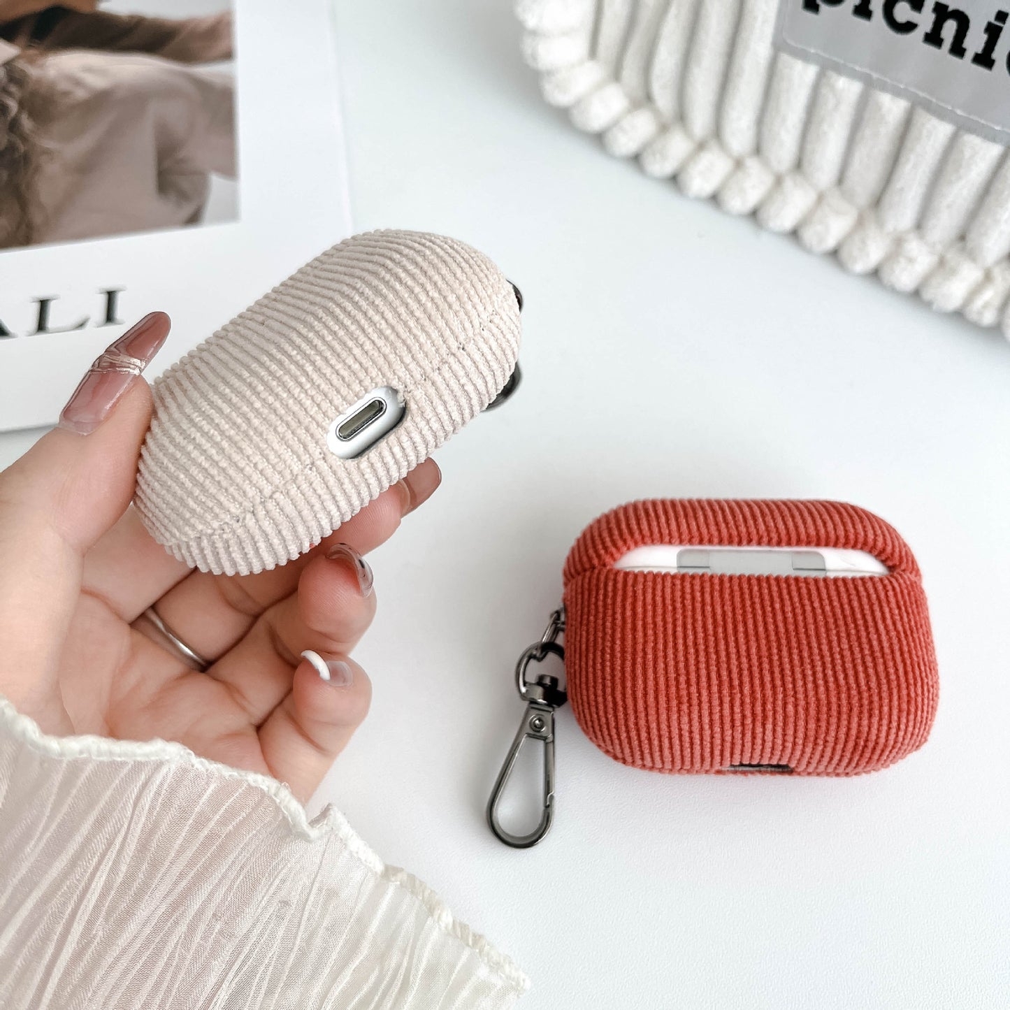 Apple Wireless Earphone Case Suitable for Airpods Pro2 Pure Ribbon Buckle Earphone Protective Cover
